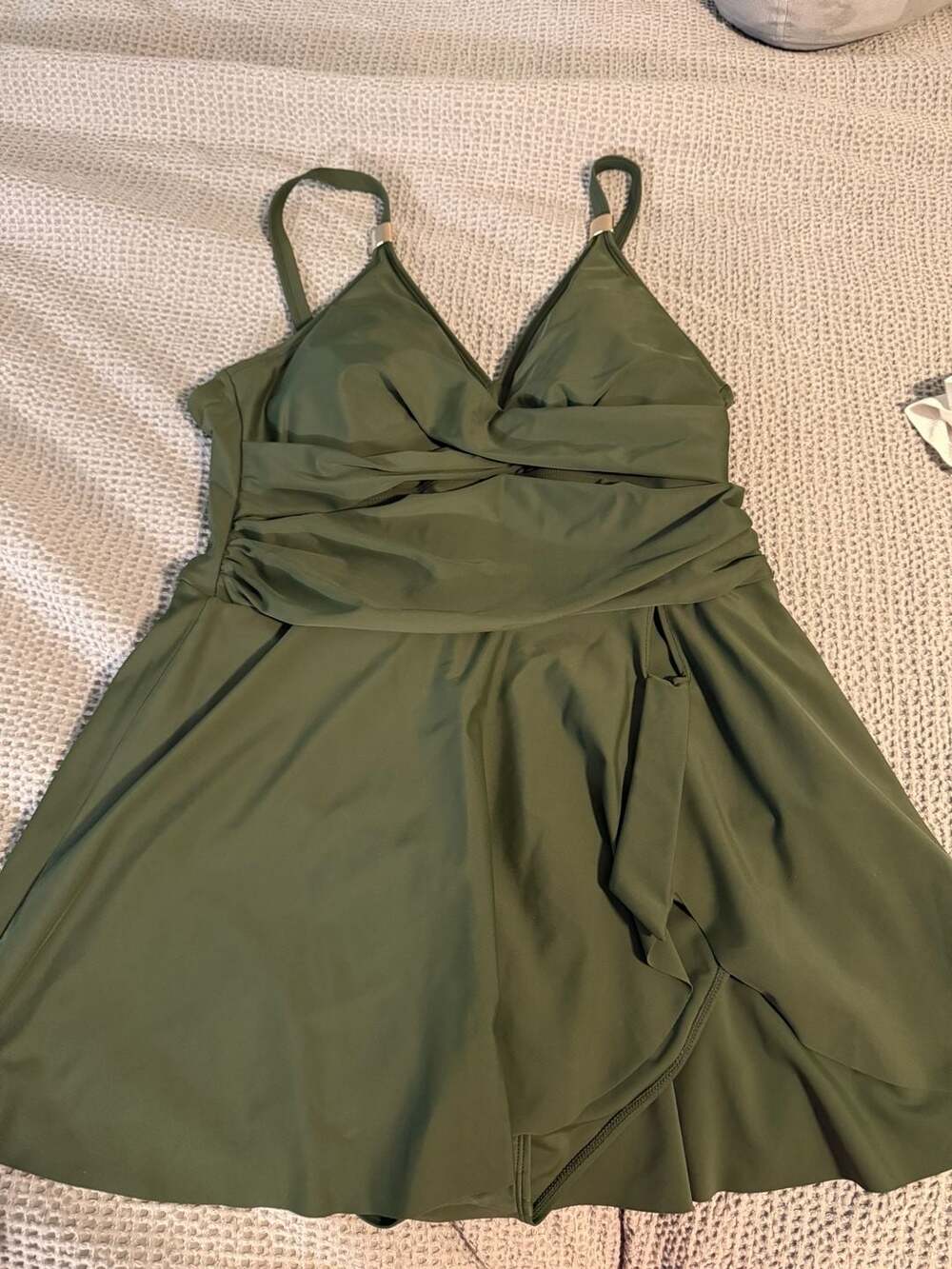 Blooming Jelly Women's V-Neck Swimdress One-Piece Swimsuit Army Green Size XL